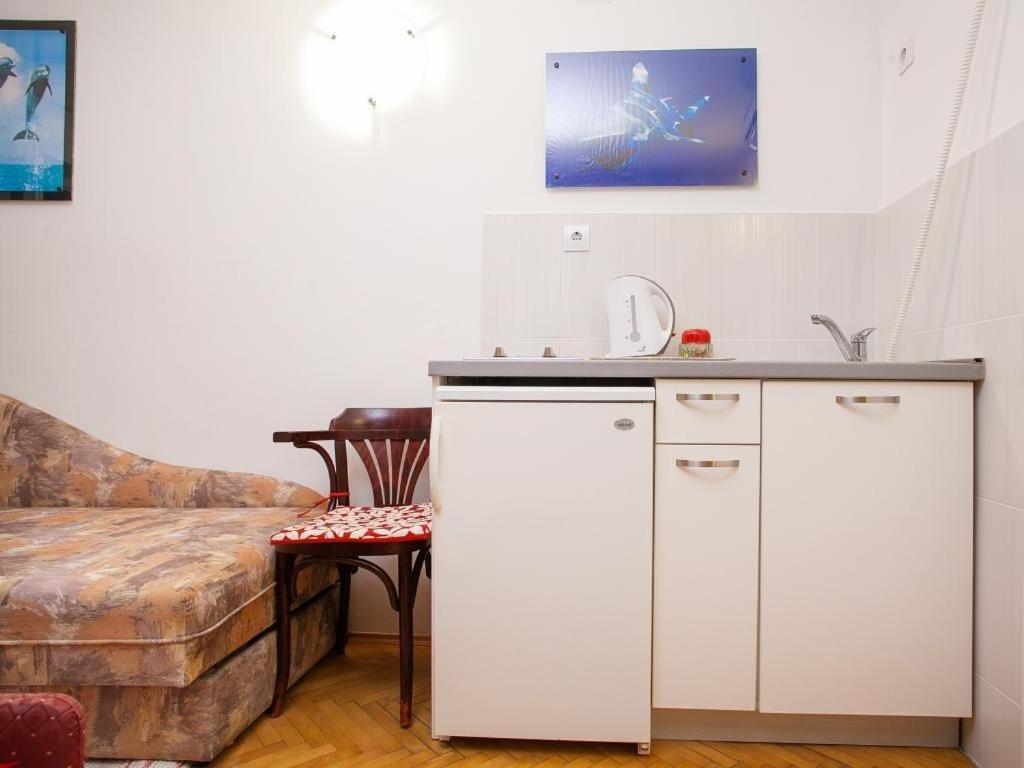 Apartments Adria Petrovac Room photo